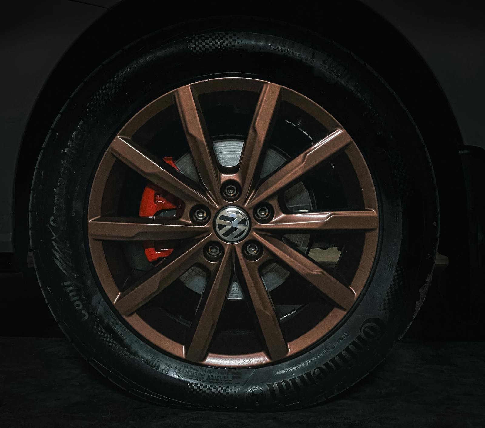 Диск Volkswagen після фарбування